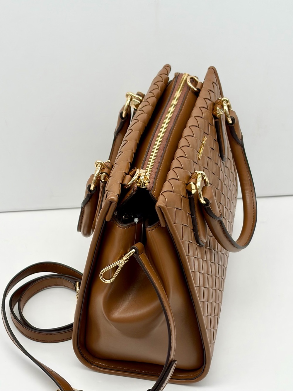 MICHAEL KORS Marilyn Medium Woven Satchel Crossbody Luggage - Picture 5 of 14